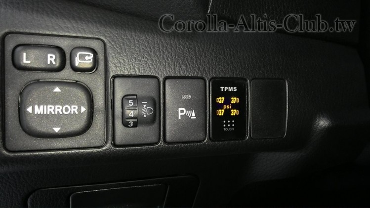 Toyota專用(Altis)盲塞式TPMS.jpg